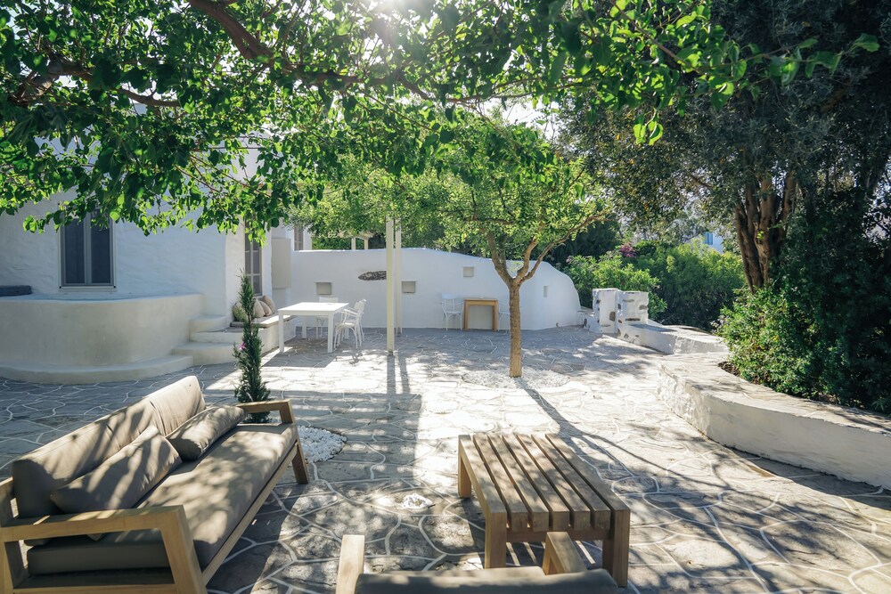 Rabagas Suites