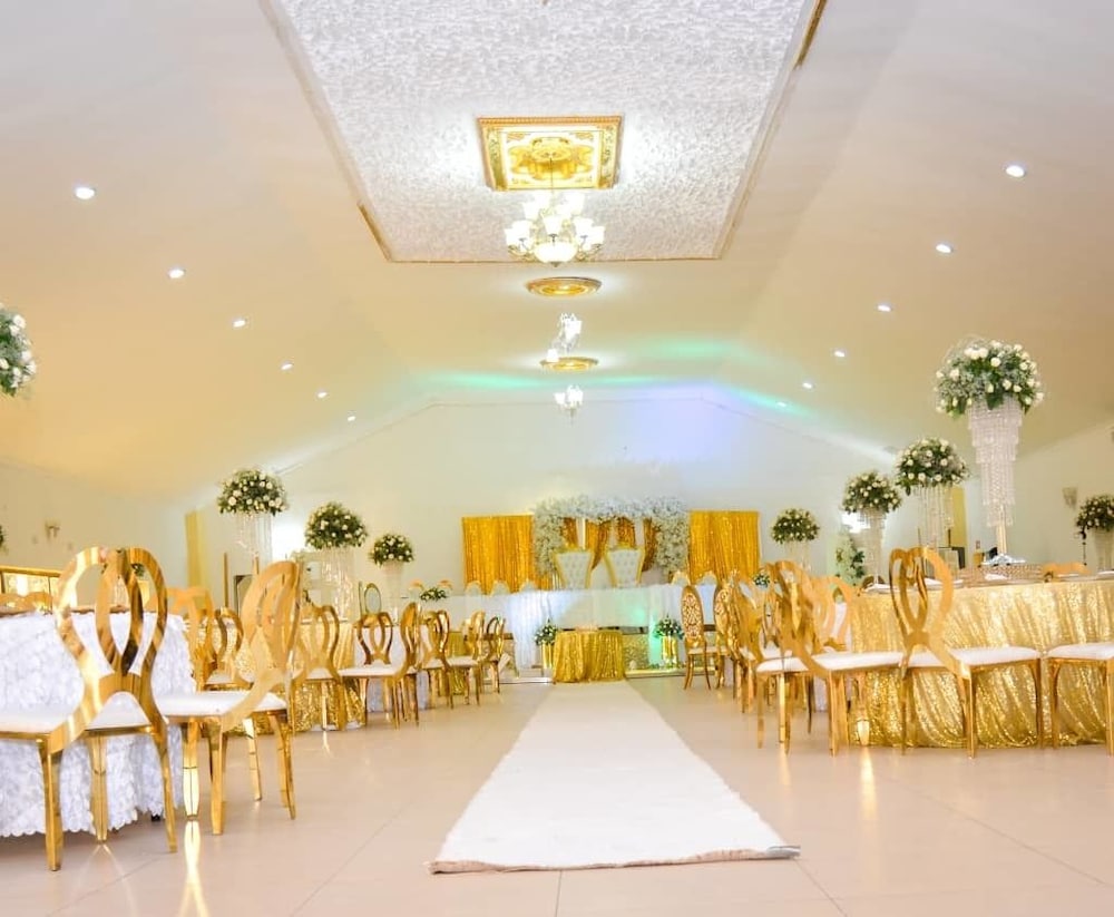 meeting & event spaces