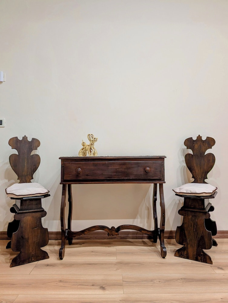 TuscanyLettings Studio&Room