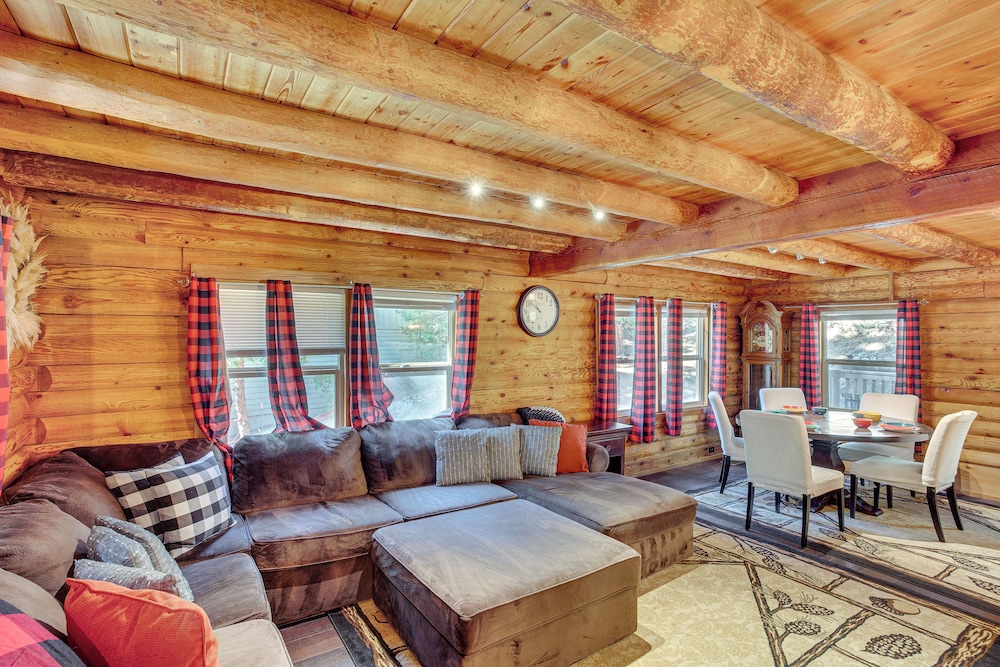 Cabin ~ 1 Mi to Lake Gregory & Hiking!