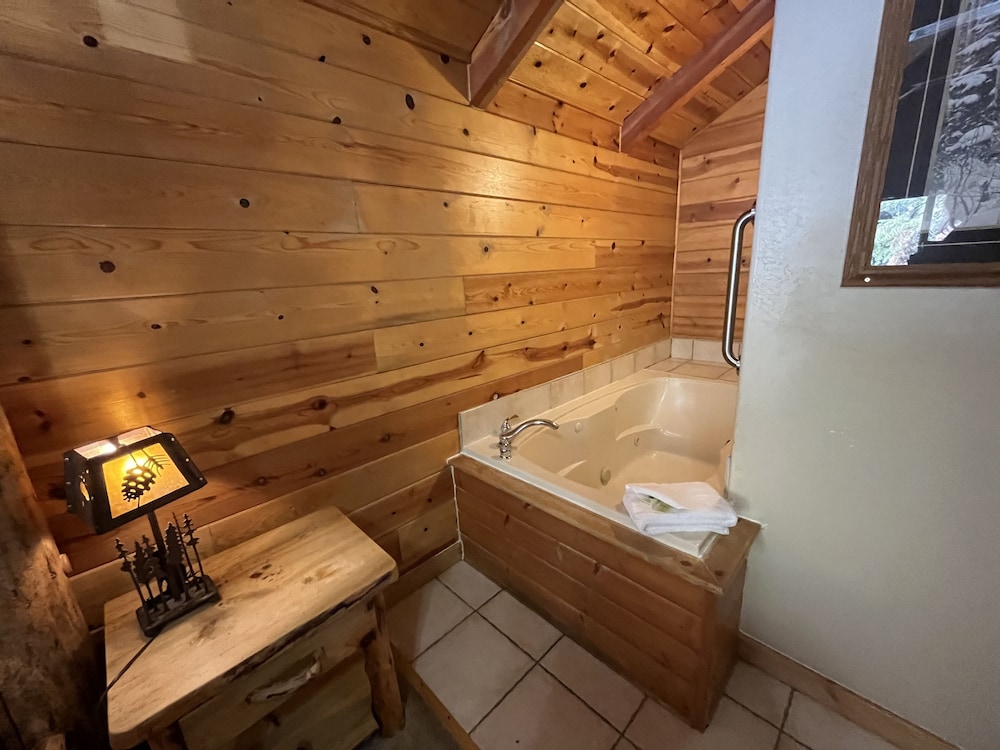 Alaskan Inn