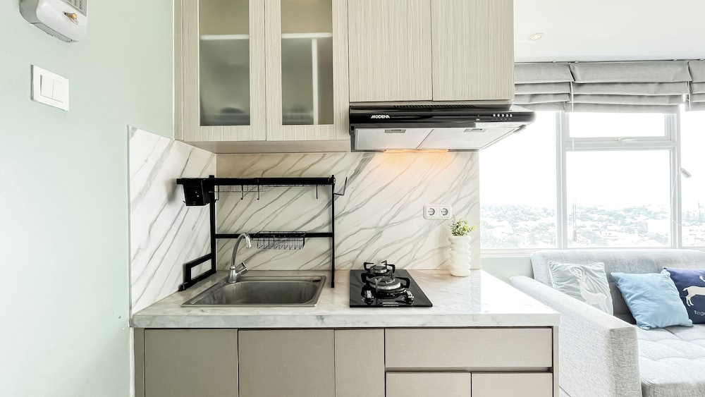 Sage Tone 1Br At Serpong Garden Apartment