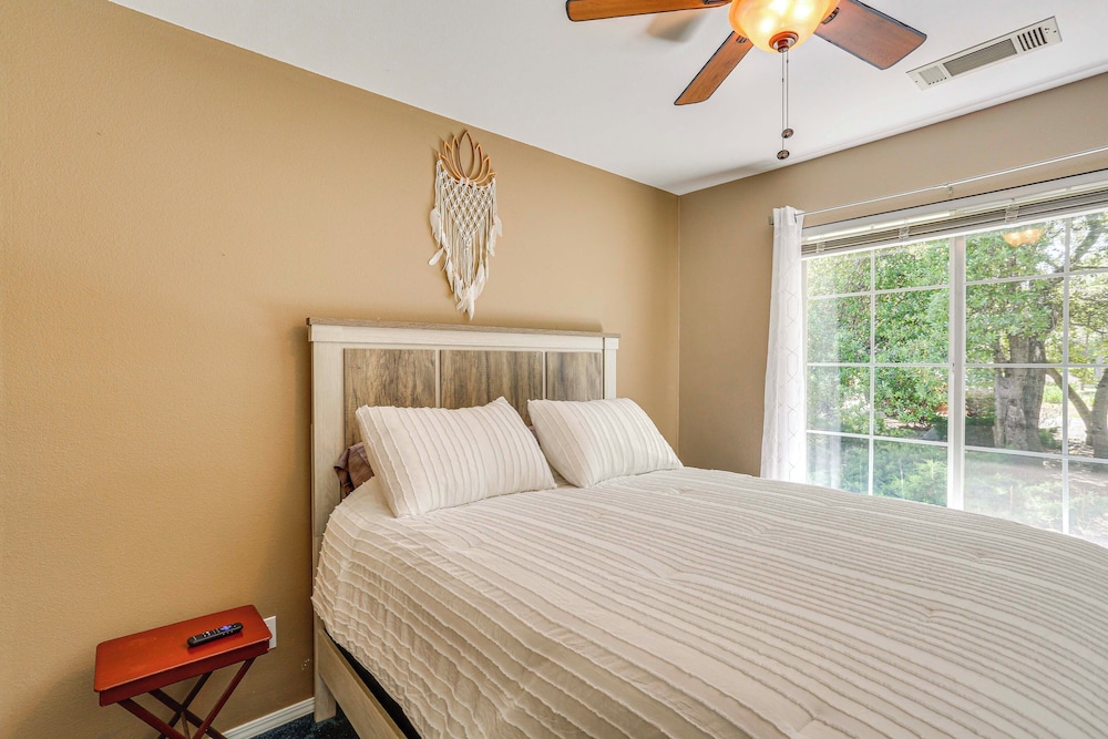 10 Mi to Redding: Serene Escape w/ Spacious Yard!
