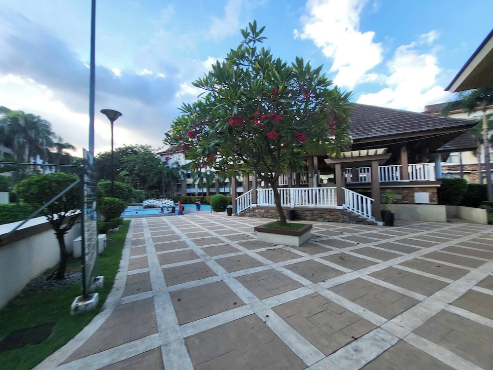 Oasis Living in Pasig City - 2bedroom Condo for Rent