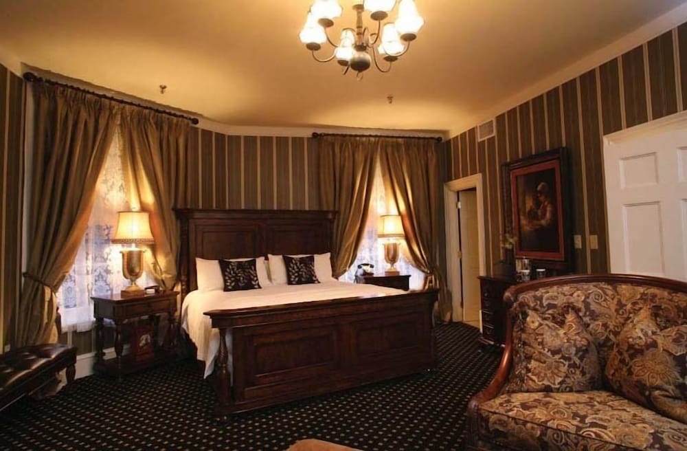 The Martha Washington Inn And Spa
