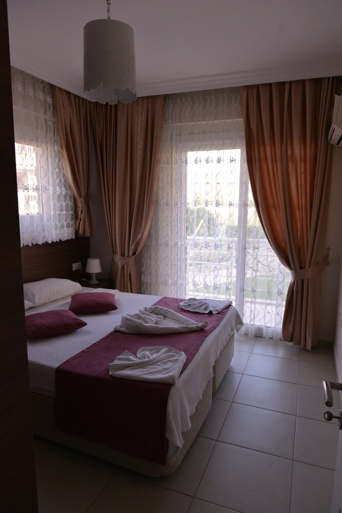 Korfez Garden Apartments
