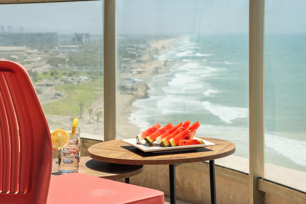 HaCarmel Beach Penthouse by Sea N Rent