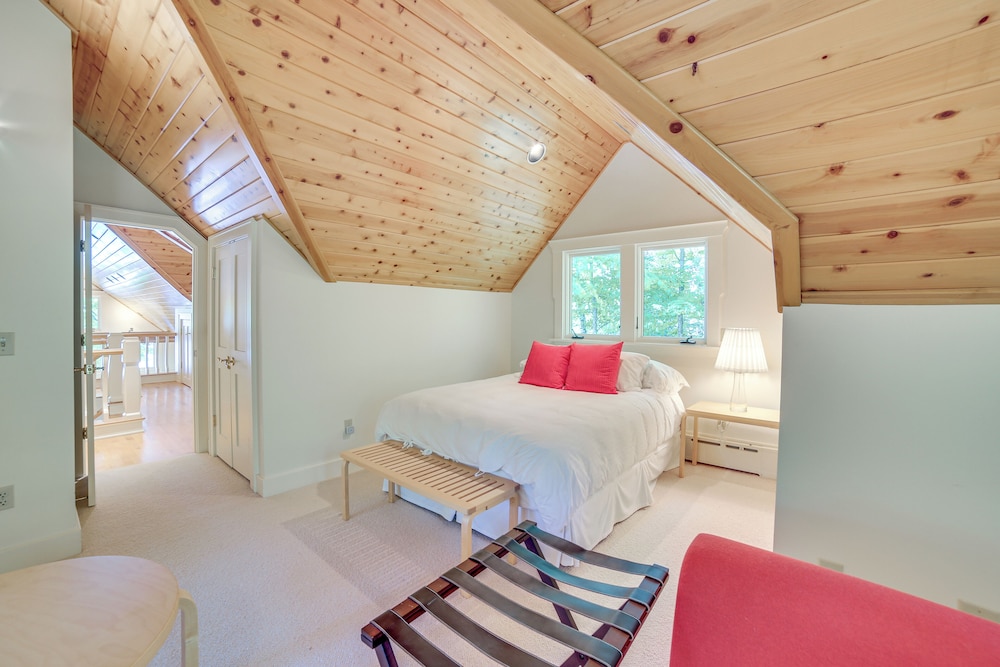 Lakefront Michigan Retreat w/ Private Dock view 4