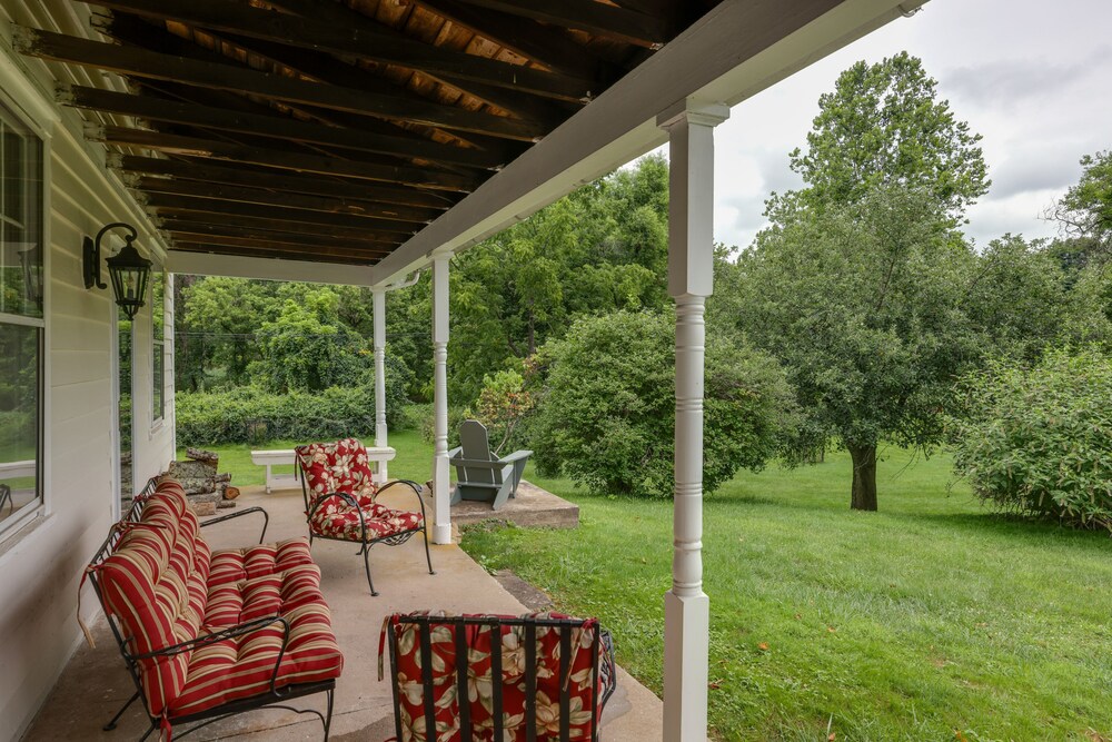 Historic Erwinna Vacation Home Near Delaware River view 3
