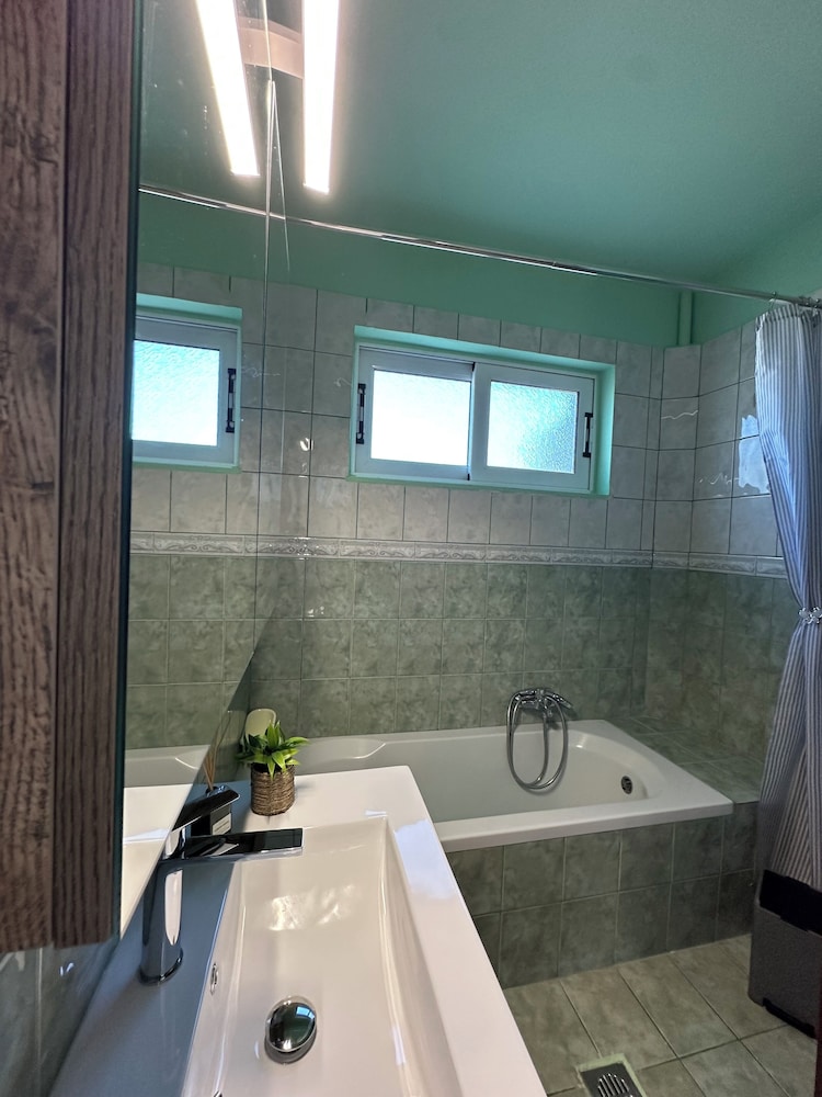 Denva Holiday Home