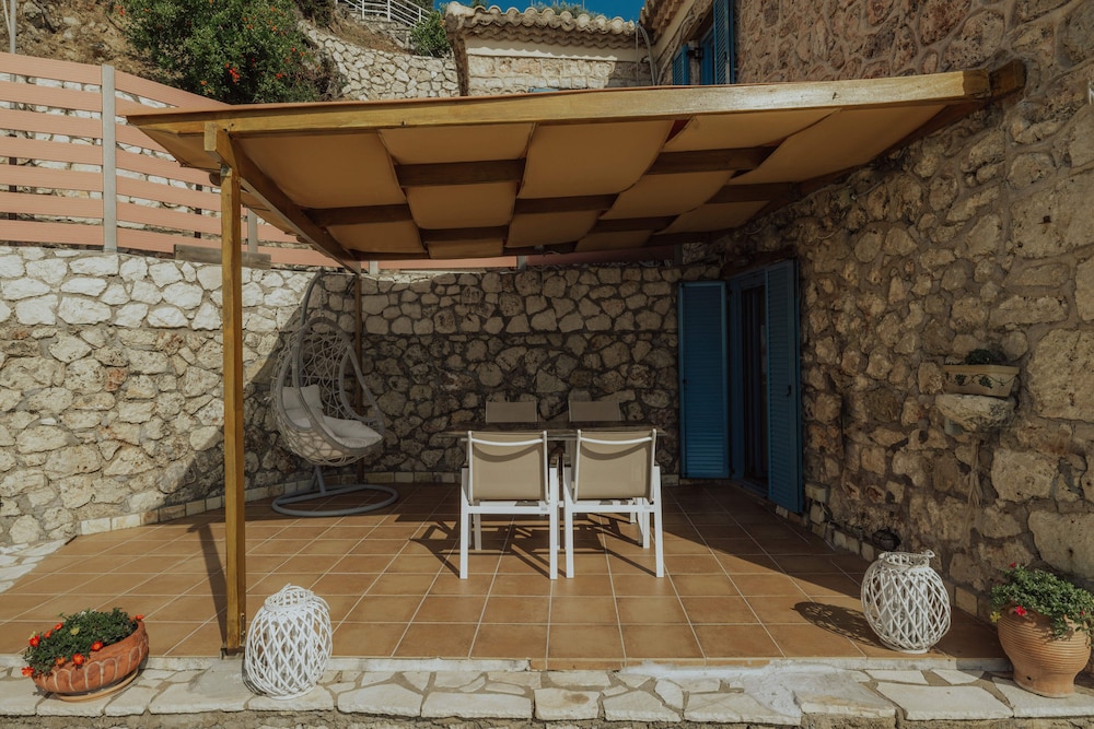 Seamansion Lefkada