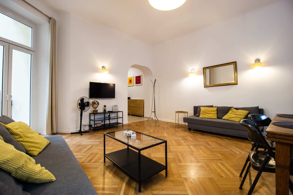 Kopernika Srodmiescie Apartment