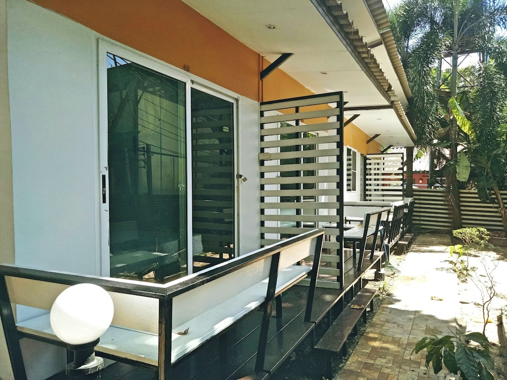 NT House Koh Lipe Resort