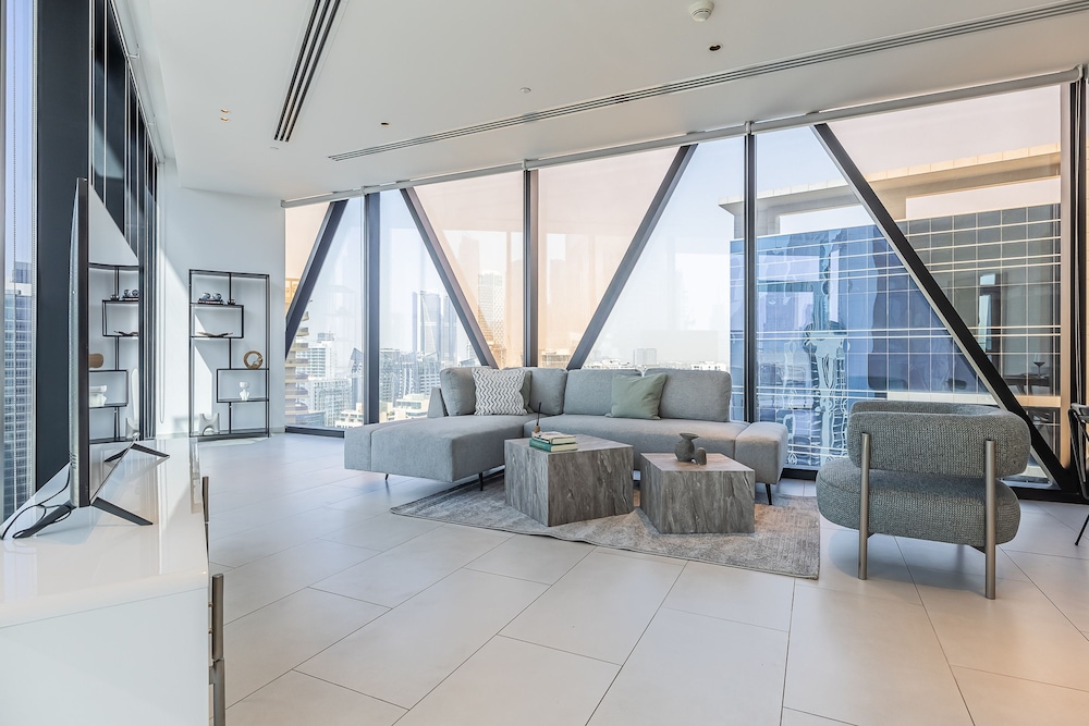 Marquise 2505 Business bay