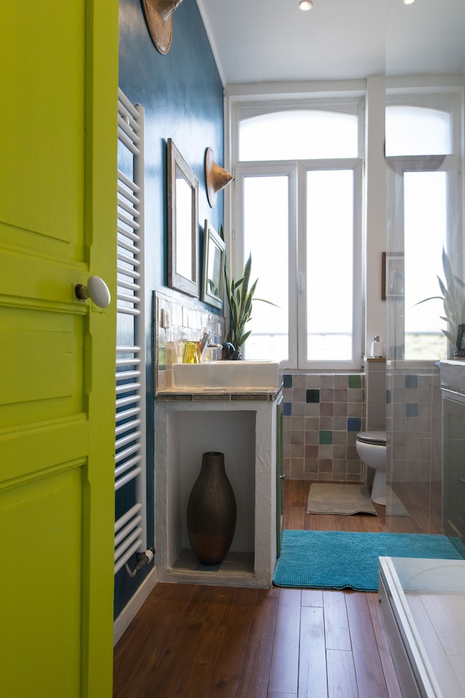 B&B Camera et Caetera en Roubaix — bathroom