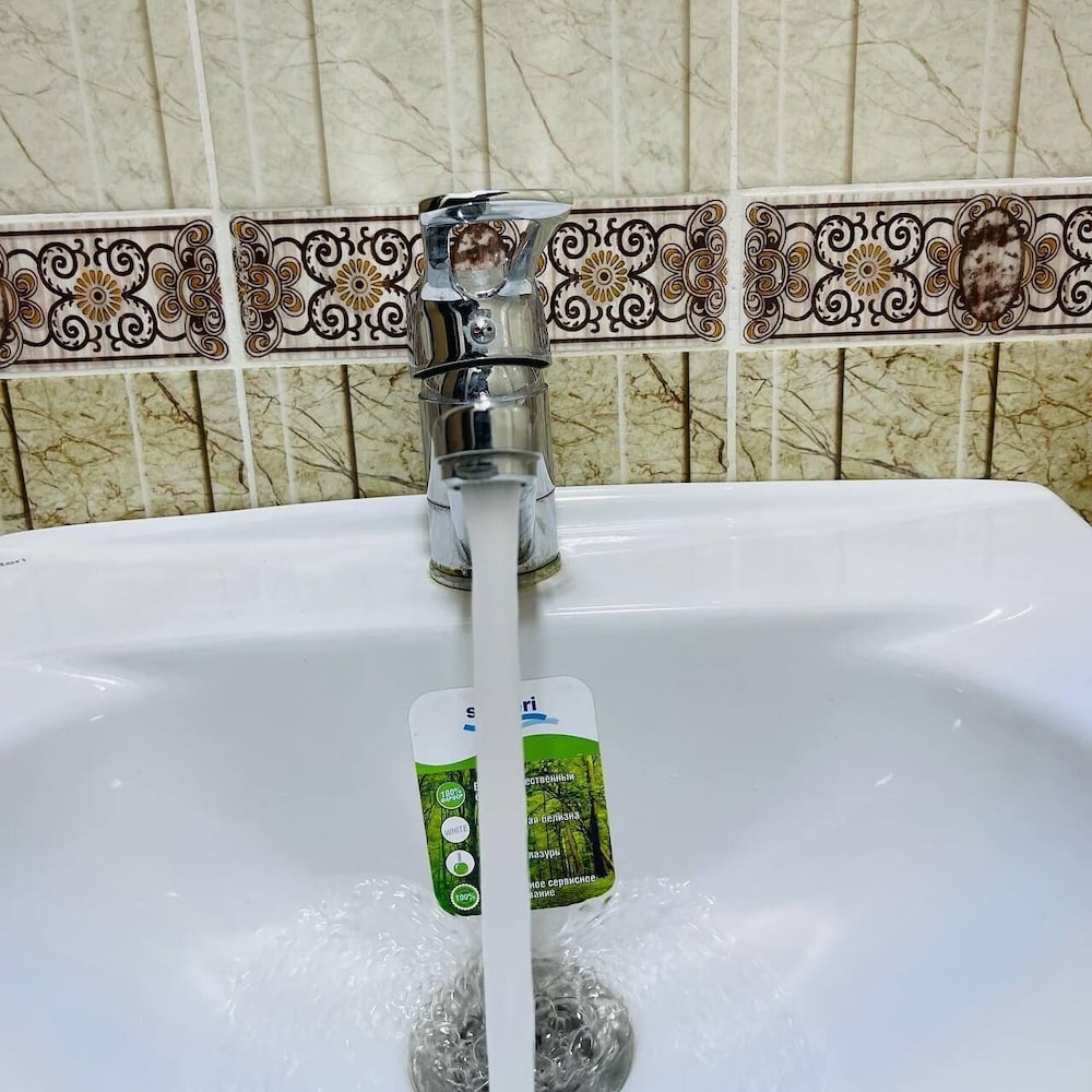 Fayzobod Guesthouse B&B
