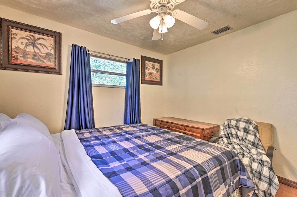 Central Florida Escape on 5 Acres w/ Grill & Pool! view 4