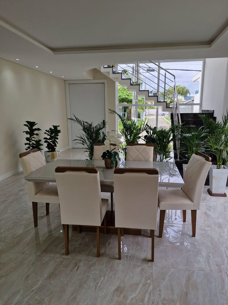Casa em Condom nio Fechado c Wi-fi a 150m da Praia