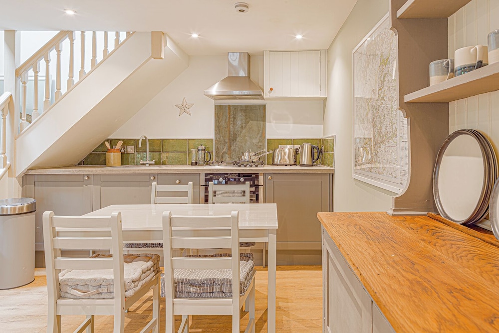 Mill House & Cottage - on Cotswold Way