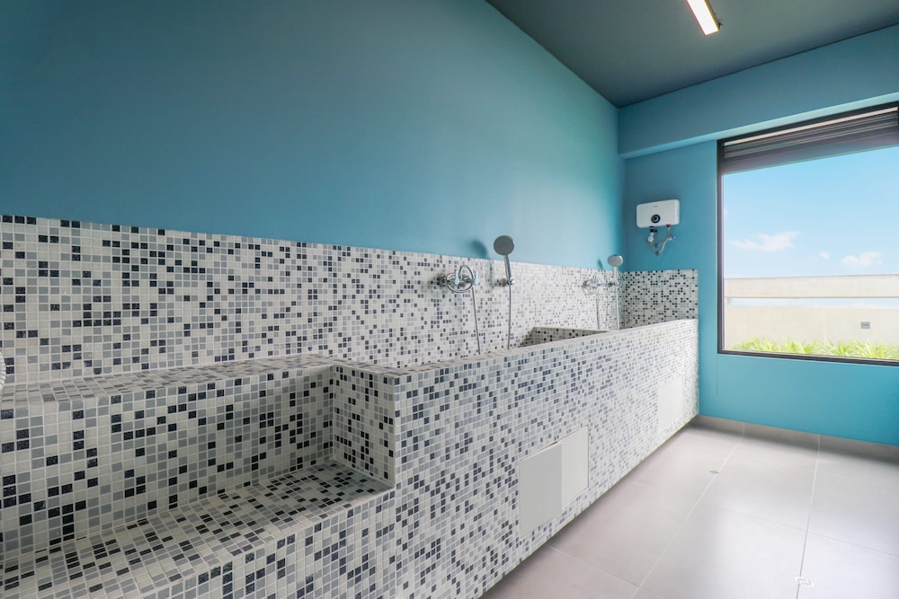 w Extraordinary 2BR With Balcony in Miraflores view 5