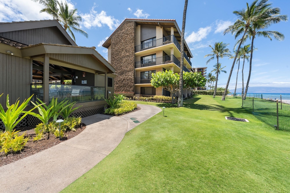 Papakea L402 in Lahaina