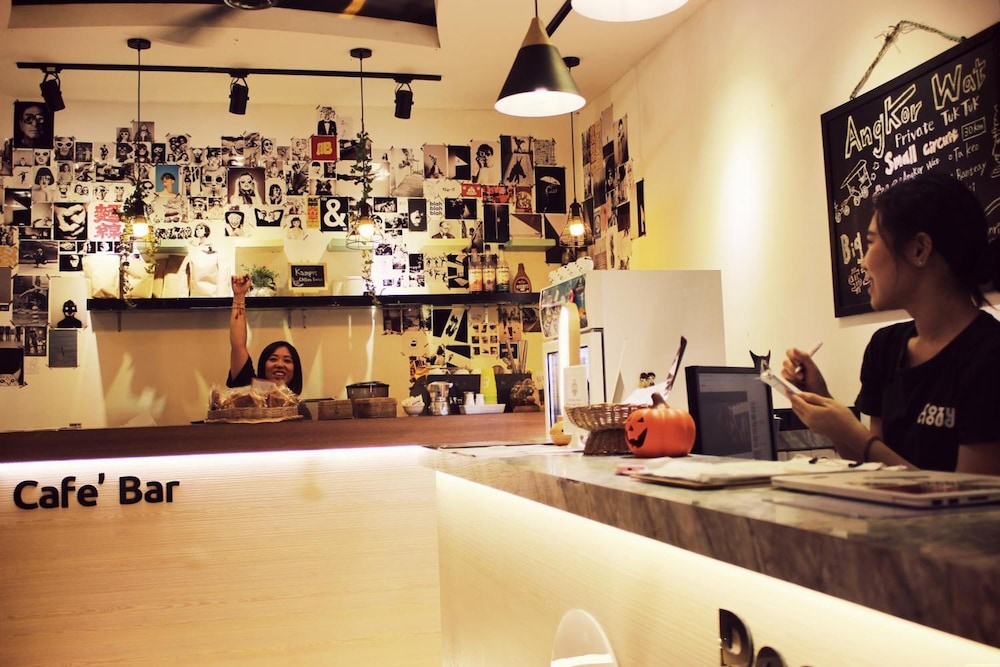 Siem Reap Vacations - Cozycloud Backpackers Hostel - Property Image 11