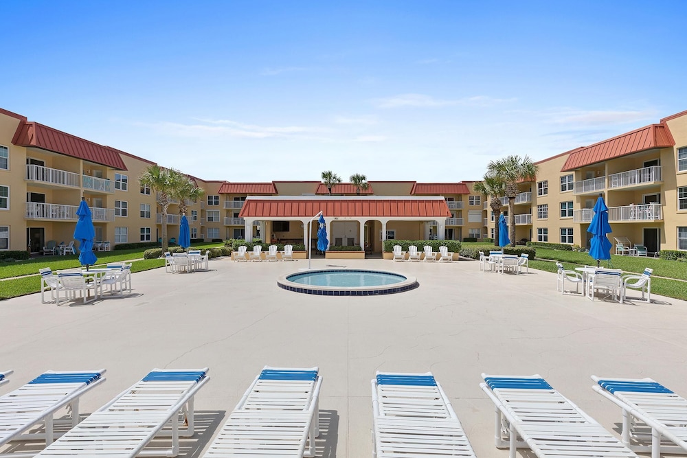 Point East 320