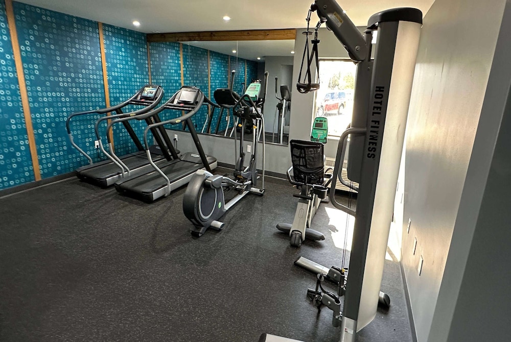 Sheboygan Vacations - La Quinta Inn by Wyndham Sheboygan - Property Image 2