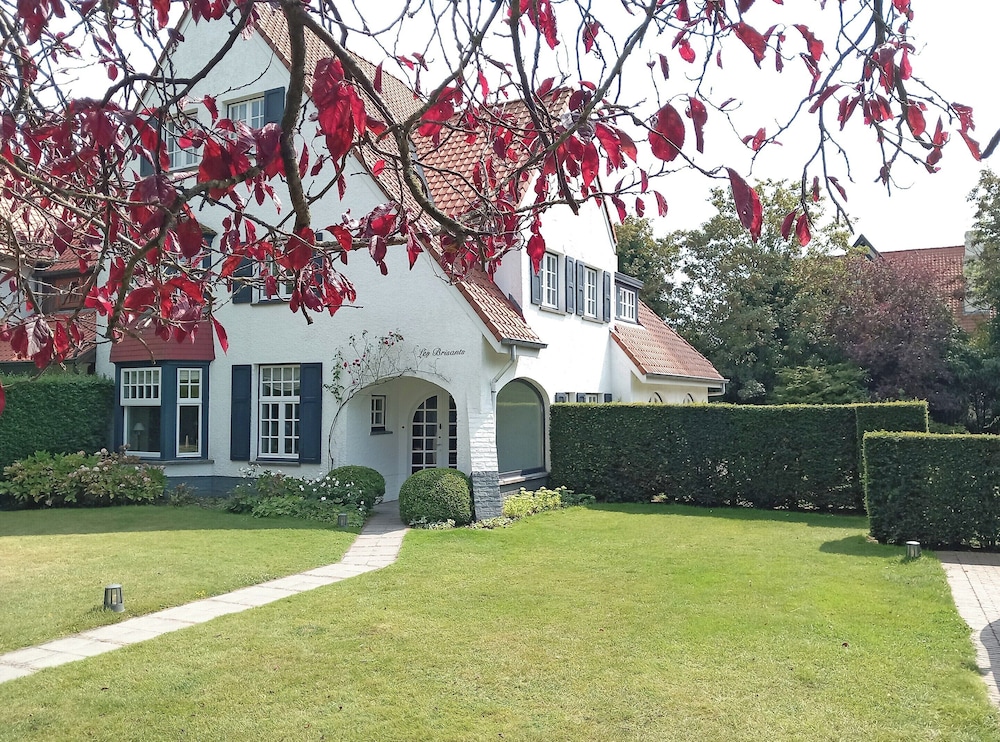 Villa in Het Zoute Near the Beach