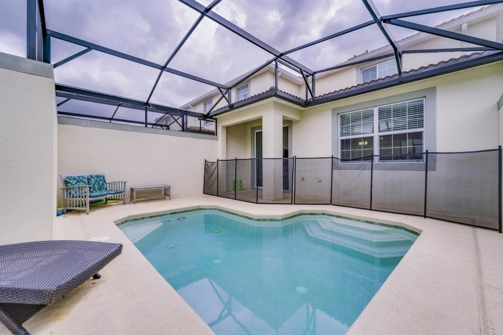 William's Champions Gate Vacation Townhome 5 Bedroom Townhouse by Redawning - Image 2