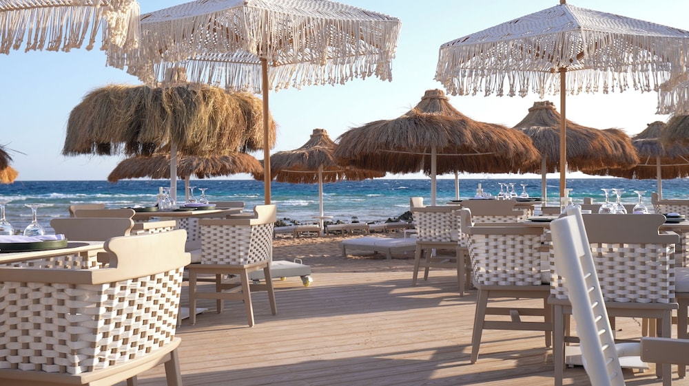 SUNRISE Remal Beach Resort
