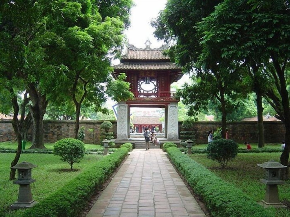 Hanoi Lotus Guest House
