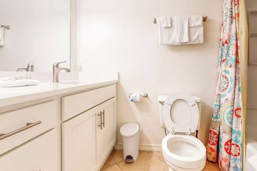 Leo s Place - 2 Bed With Pool Beaches Dining