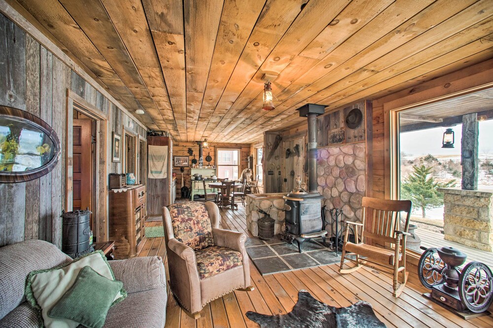 Secluded Powersville Cabin: 25 Mi to Lake Paho!