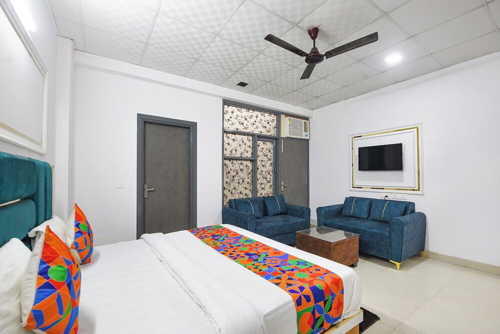 Fabhotel Tulip Sarover Sector 18