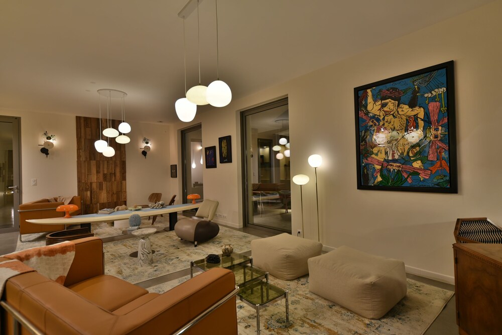 lounge