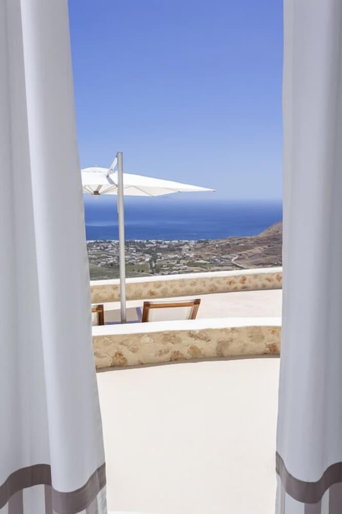 Kamini Santorini Luxury Villas