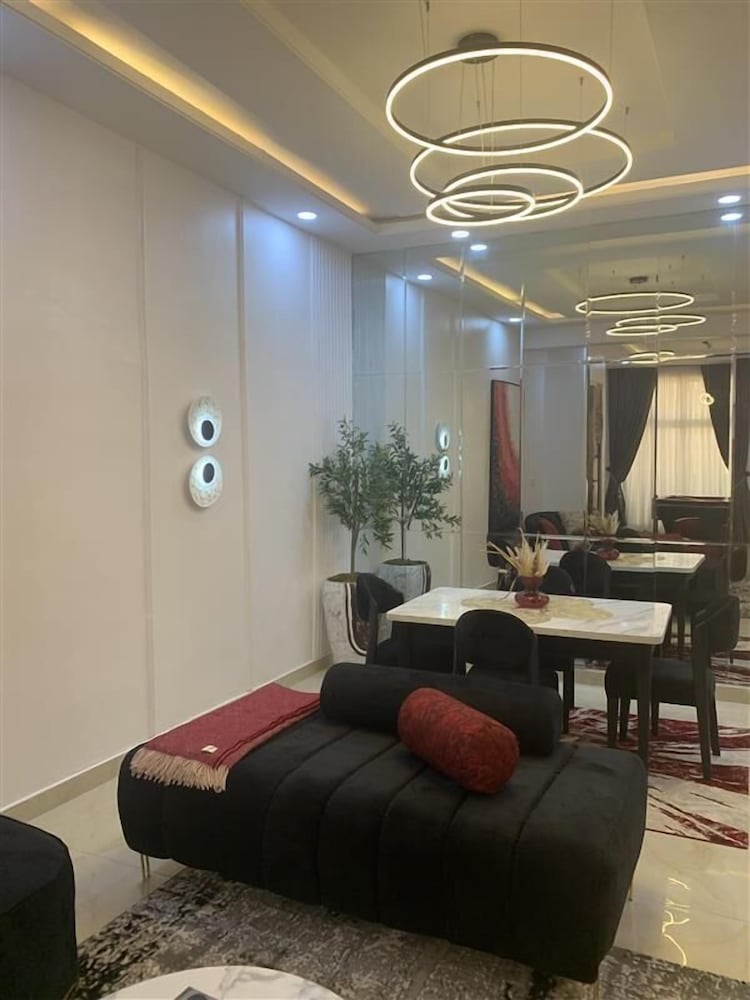 Spacious 2-bedroom apartment