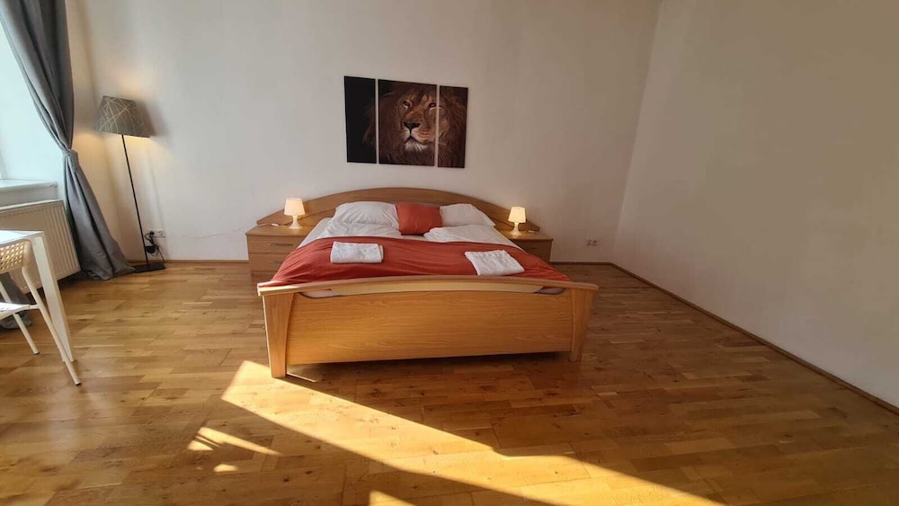 Comfortable 3BR Apartment Belvedere Area