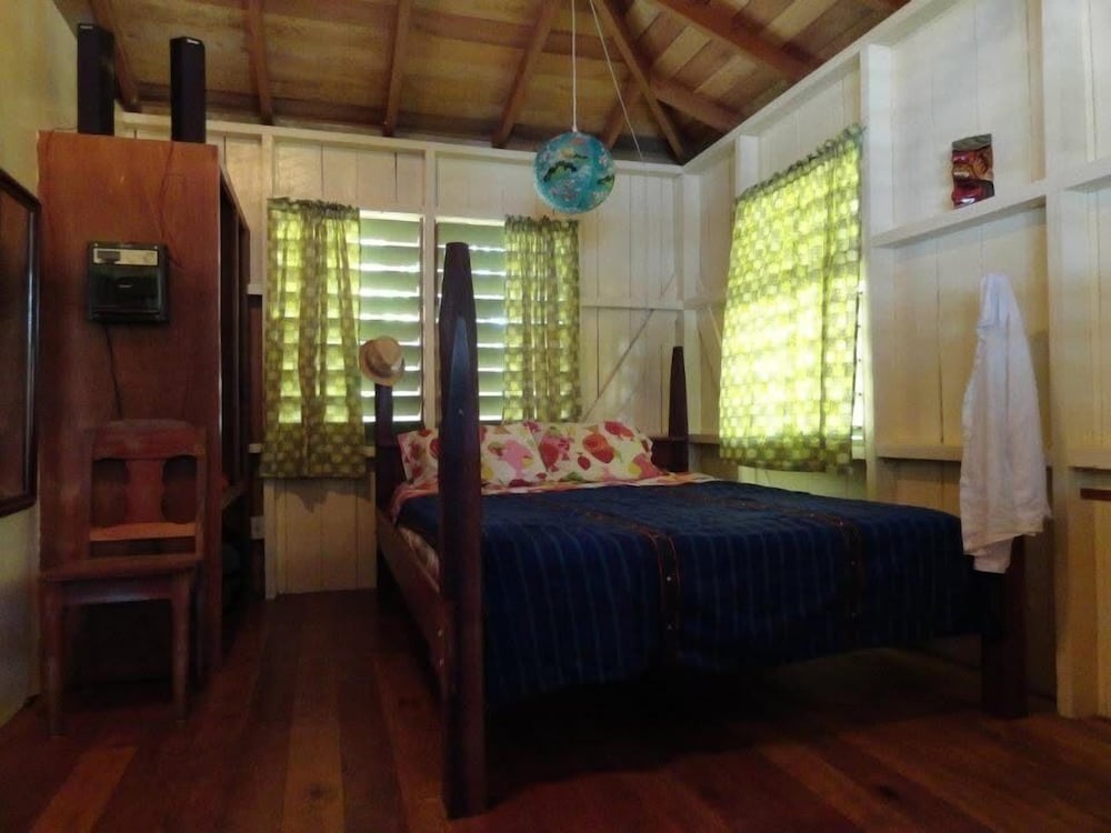 finca beach house and cabana
