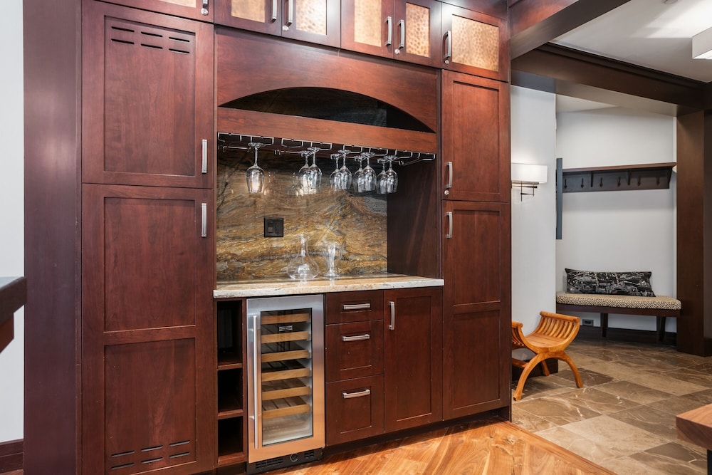 208 - Three Bedroom Flagstaff 3 Condo