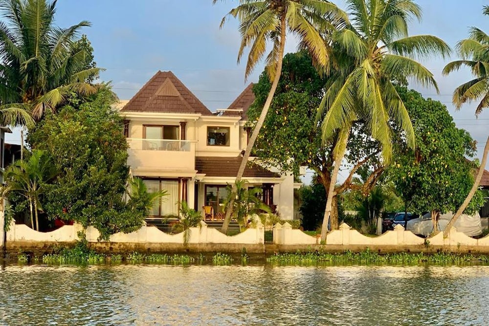 The Ambassador’s Residence – a VKation Experience view 5