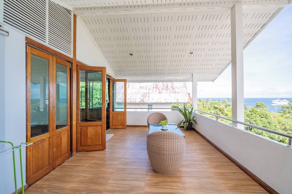 Luxurious 5-bedroom Pool Villa in Heart of Patong, Phuket