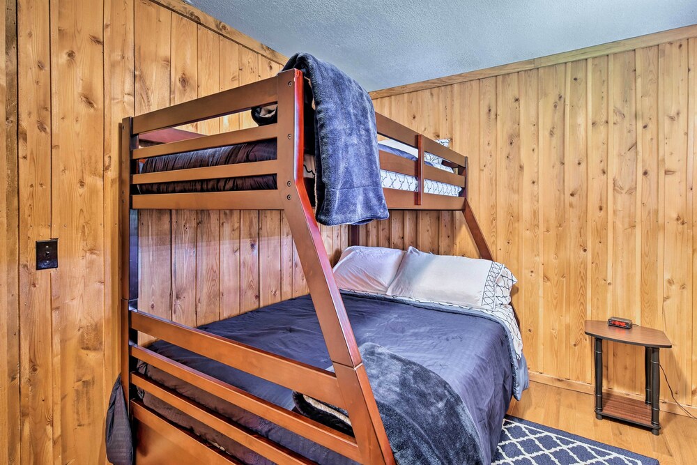 Pet-friendly Castlewood Cabin w/ Deck & Pond Views view 2