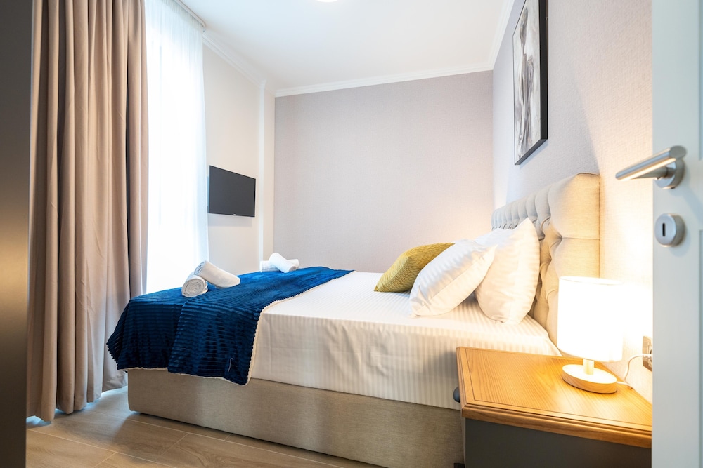 Hotel Invictus