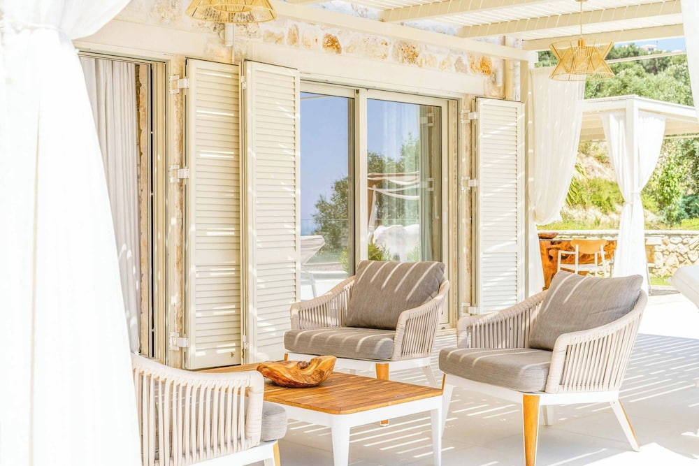 Horizon Blue Villa