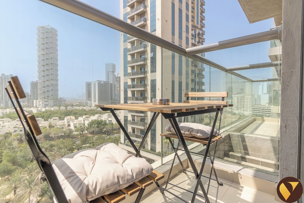 Stylish Peaceful in JVC full Amenities