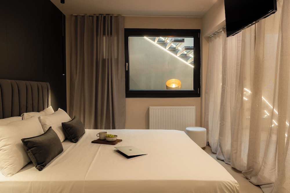 FOS Premium Apartments by halu