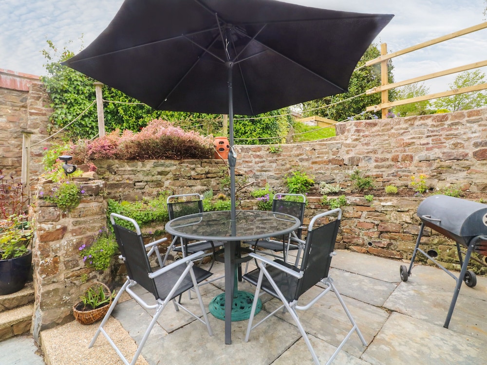 Courtyard Cottage