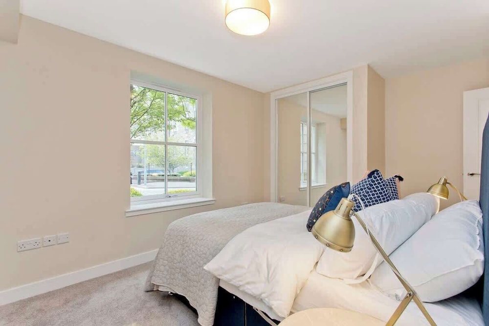 1 Huntingdon Place